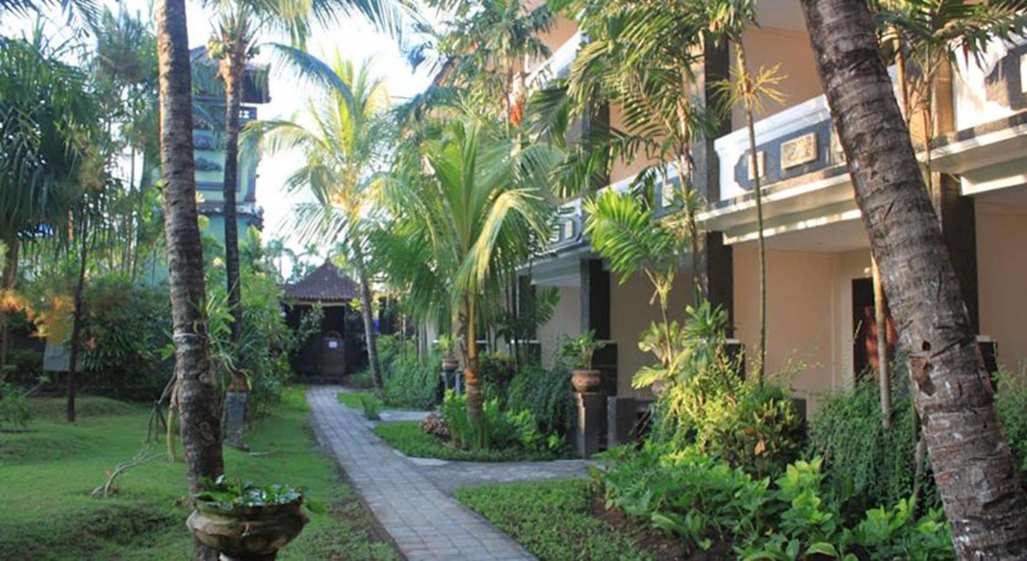 Bakung 3* Kuta Lombok